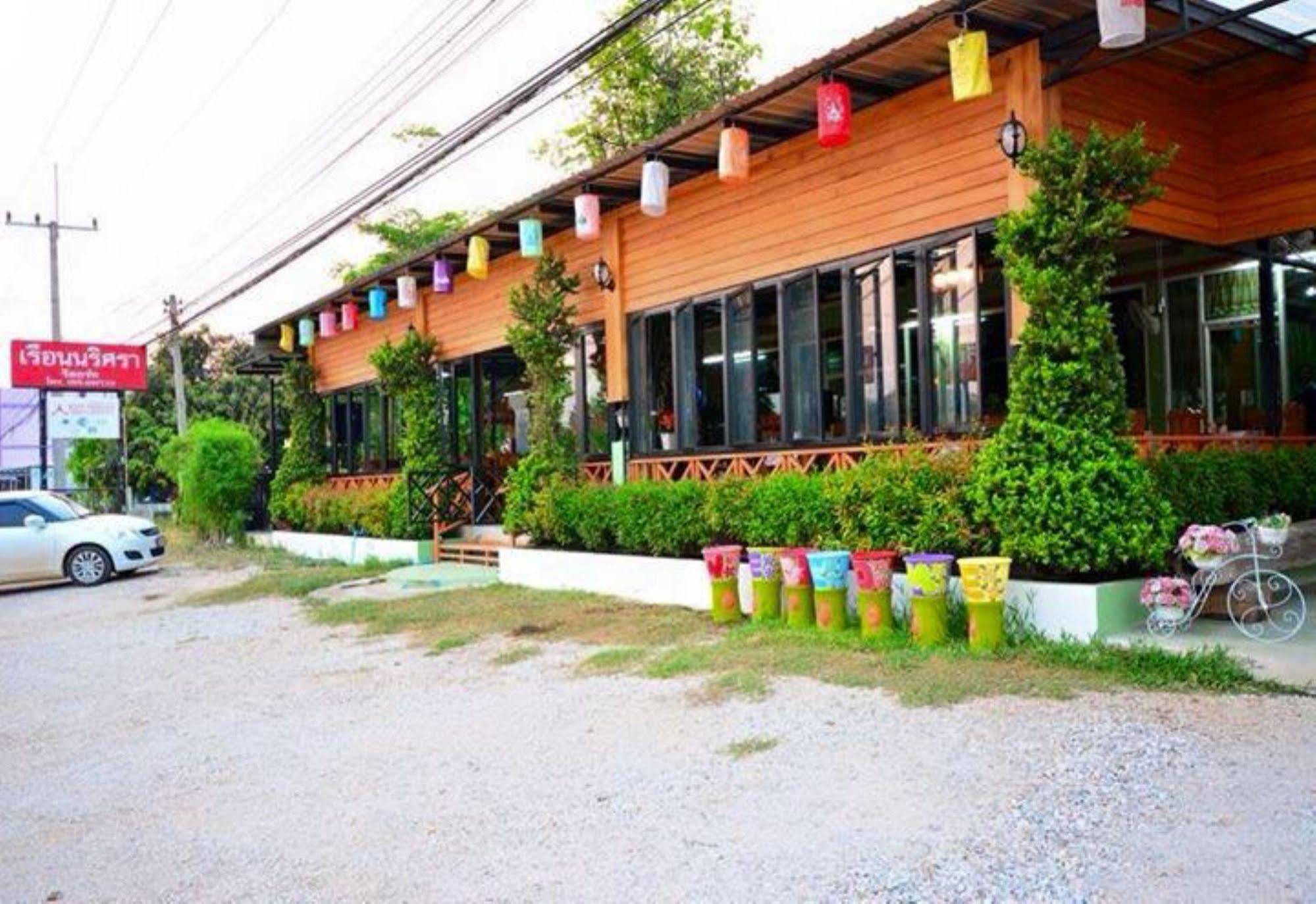 Ruen Narisra Resort Sukhothai Exterior foto