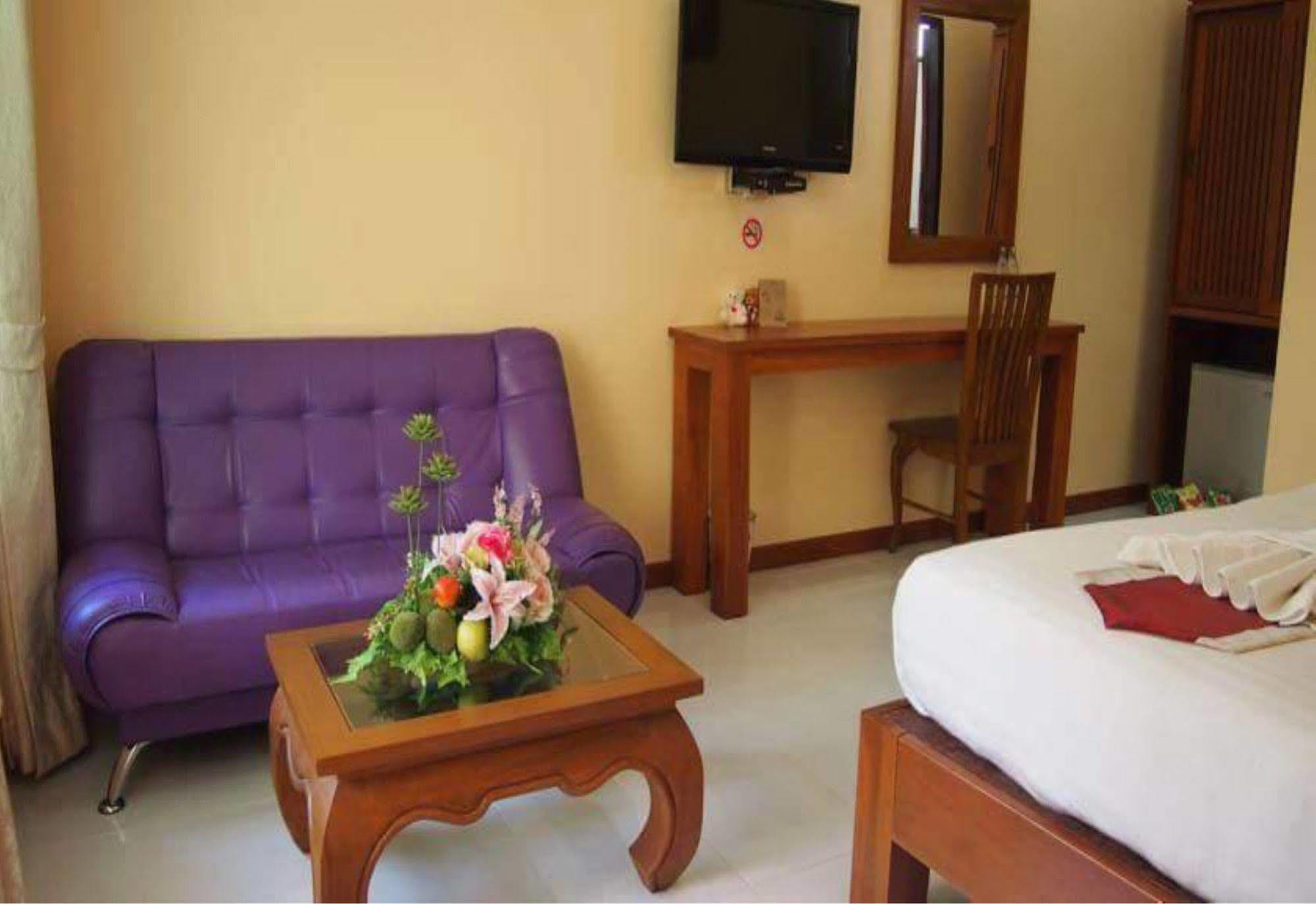 Ruen Narisra Resort Sukhothai Exterior foto